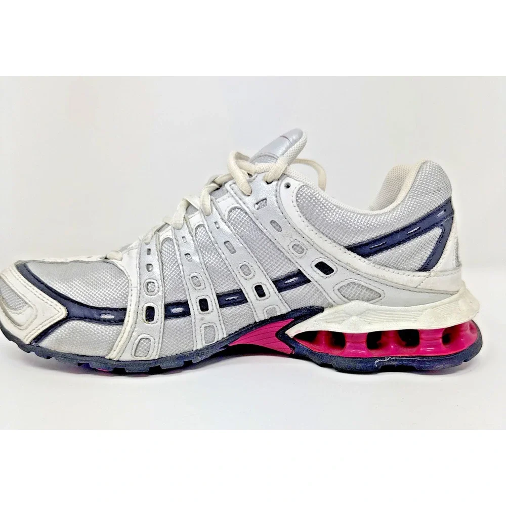 Nike Reax Run  Women's Size 9 White Metallic Silver Pink Running Shoes EU 40.5